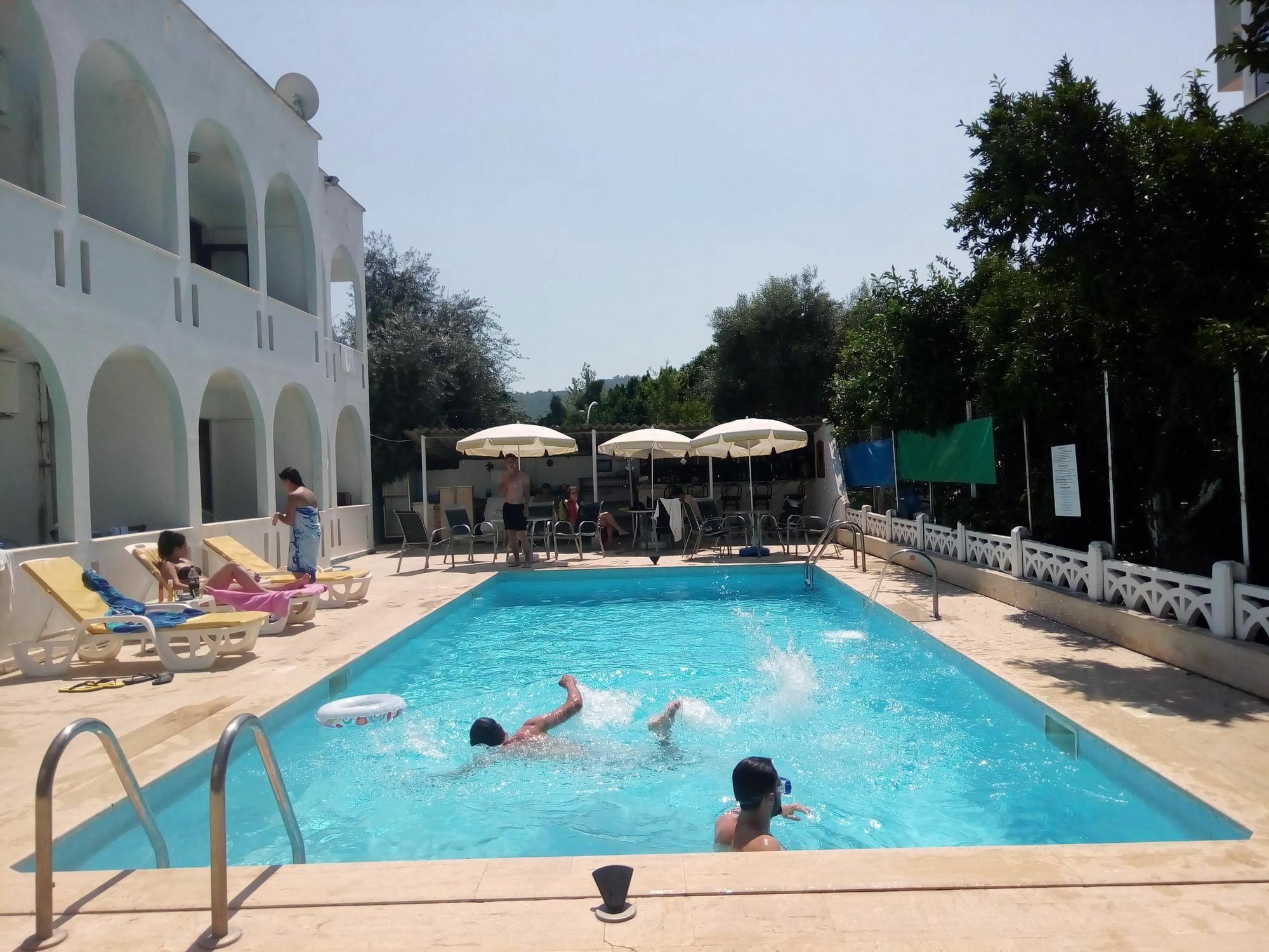 Homestay Garden Prizma Rooms&aparts